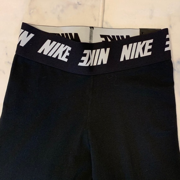 Nike | Tight Fit Running Leggings - Picture 3 of 12